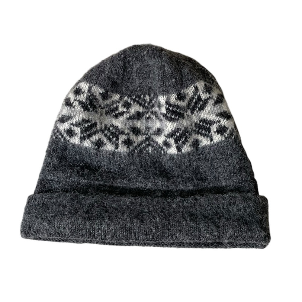 FREYJA WOOL ICELANDIC Handmade Wool Winter Beanie Hat Gray White